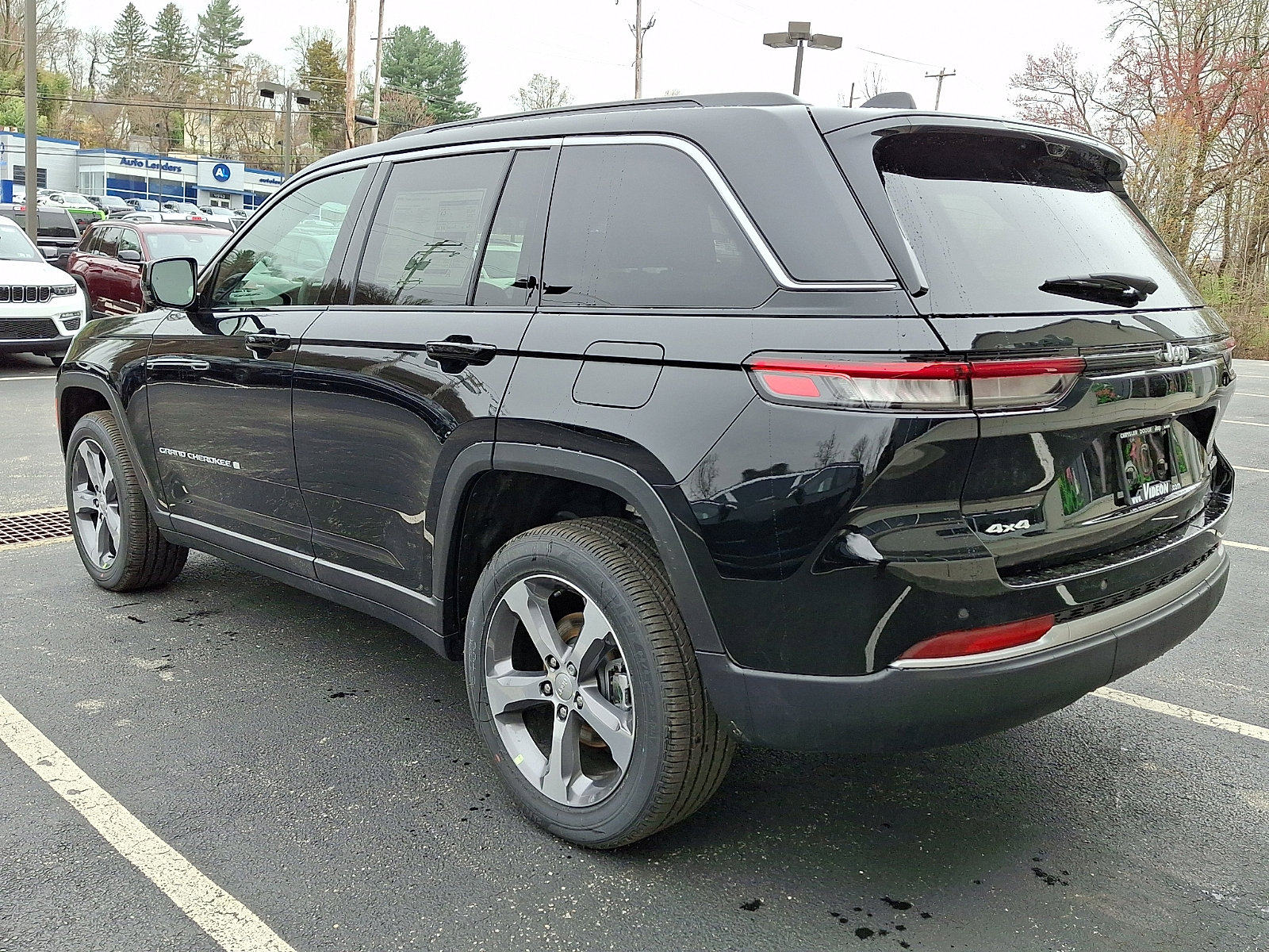 New 2026 Jeep Grand Cherokee Limited w/ Luxury Tech Group II image 4