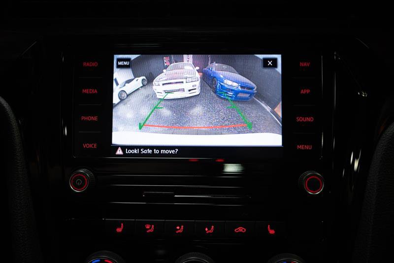 Used 2020 Volkswagen Passat 2.0T SEL image 24