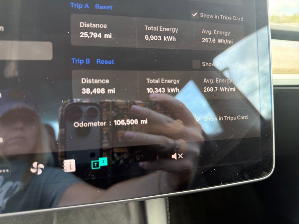 Used 2022 Tesla Model 3 image 12