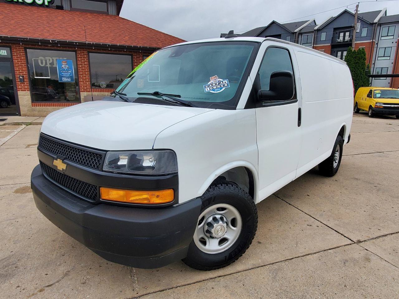 Used 2019 Chevrolet Express 2500 RWD image 3
