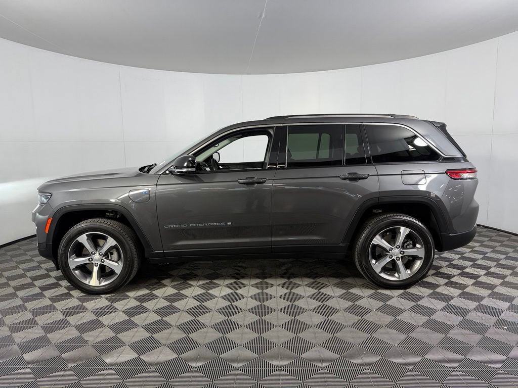 Used 2022 Jeep Grand Cherokee Limited 4xe AWD/4WD image 11