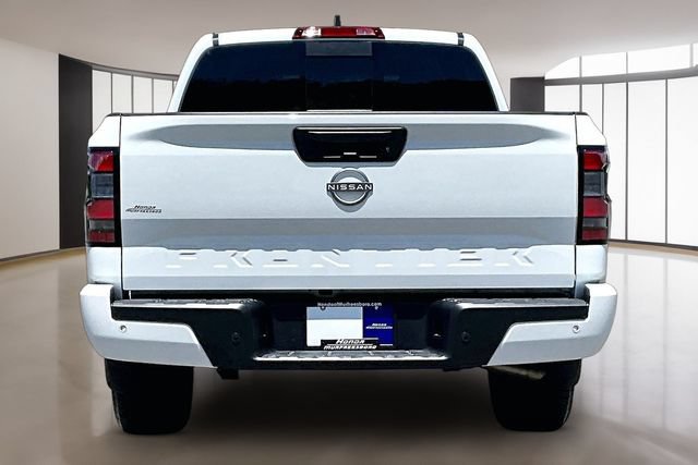 Used 2025 Nissan Frontier SV RWD image 5