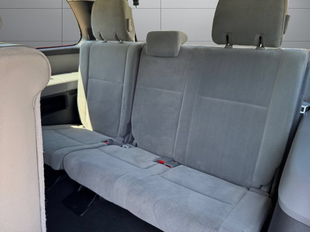 Certified 2019 Toyota Sequoia SR5 AWD/4WD image 16
