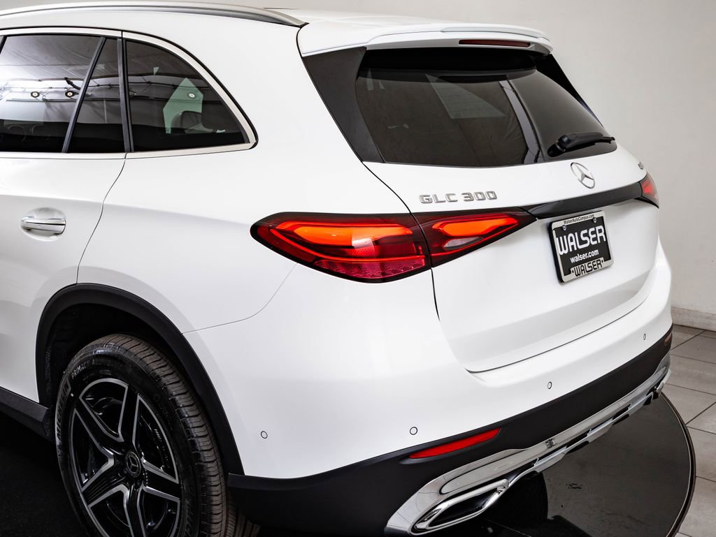 New 2026 Mercedes-Benz GLC 300 4MATIC image 19