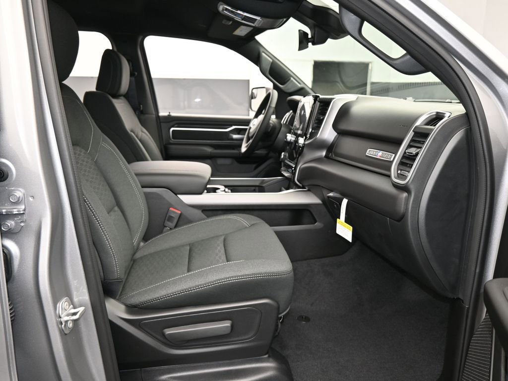 Used 2025 RAM 1500 Lone Star AWD/4WD image 38