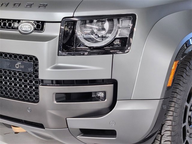 New 2025 Land Rover Defender 110 image 12