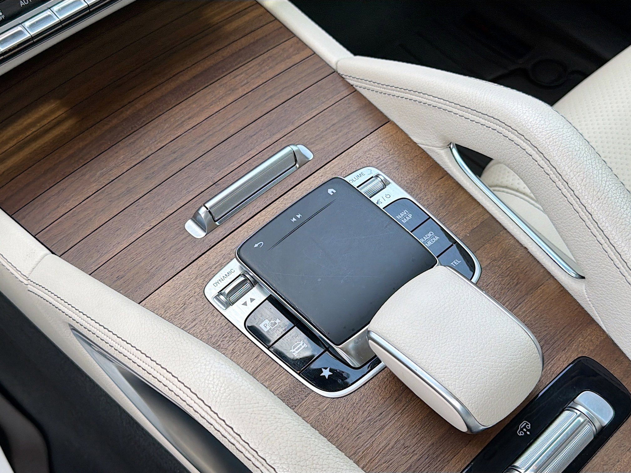 Used 2020 Mercedes-Benz GLS 450 4MATIC image 30