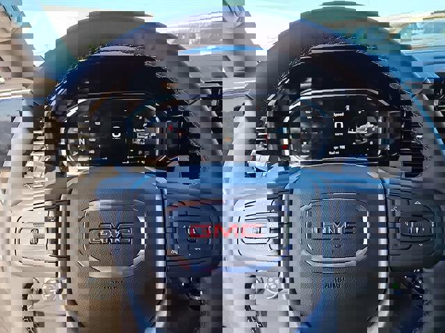 New 2026 GMC Sierra 1500 SLT image 16