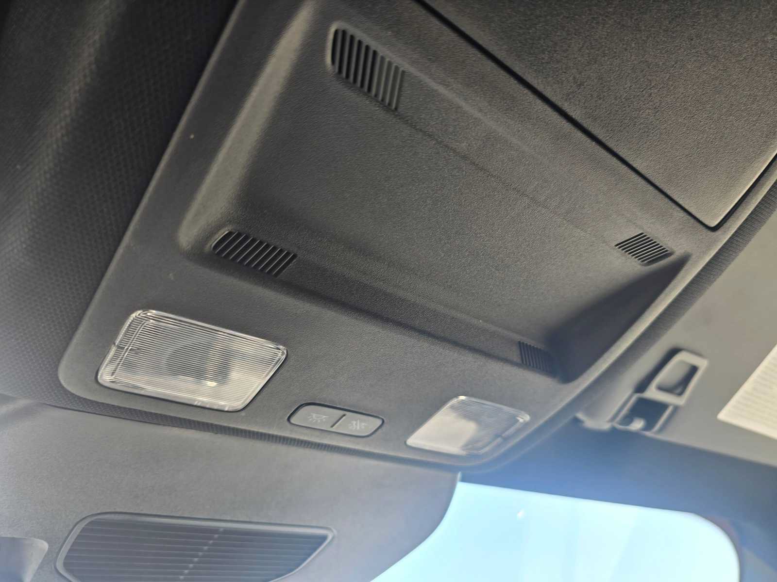 Used 2025 Ford Escape ST-Line FWD image 33
