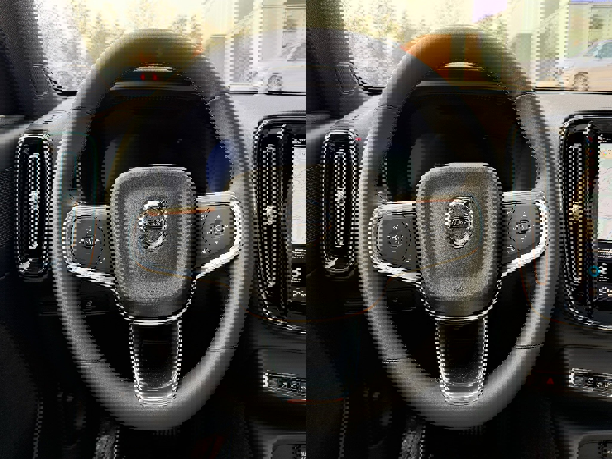 New 2026 Volvo EX40 Plus w/ Protection Package Premier image 14