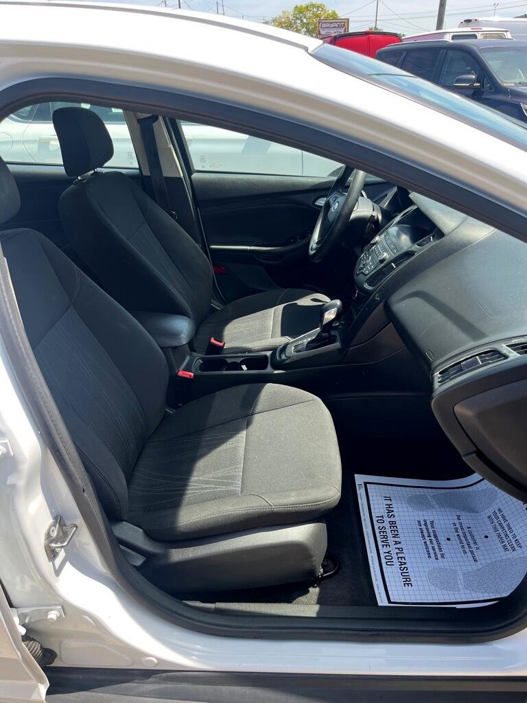 Used 2018 Ford Focus SE image 19