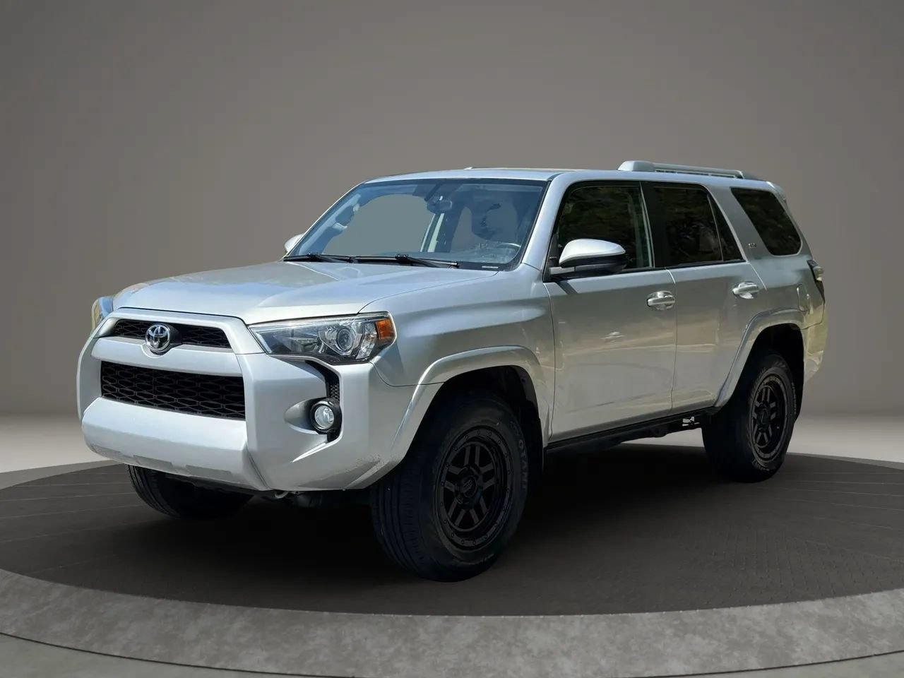 Used 2015 Toyota 4Runner SR5 AWD/4WD image 1