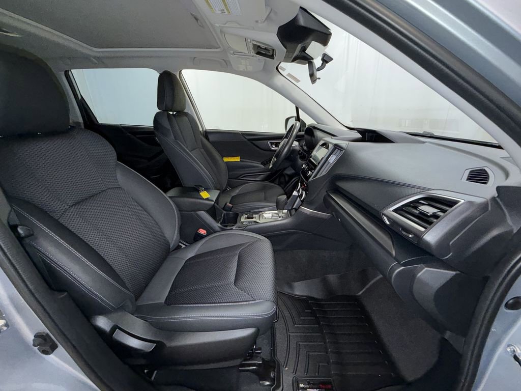 Used 2022 Subaru Forester Premium image 17