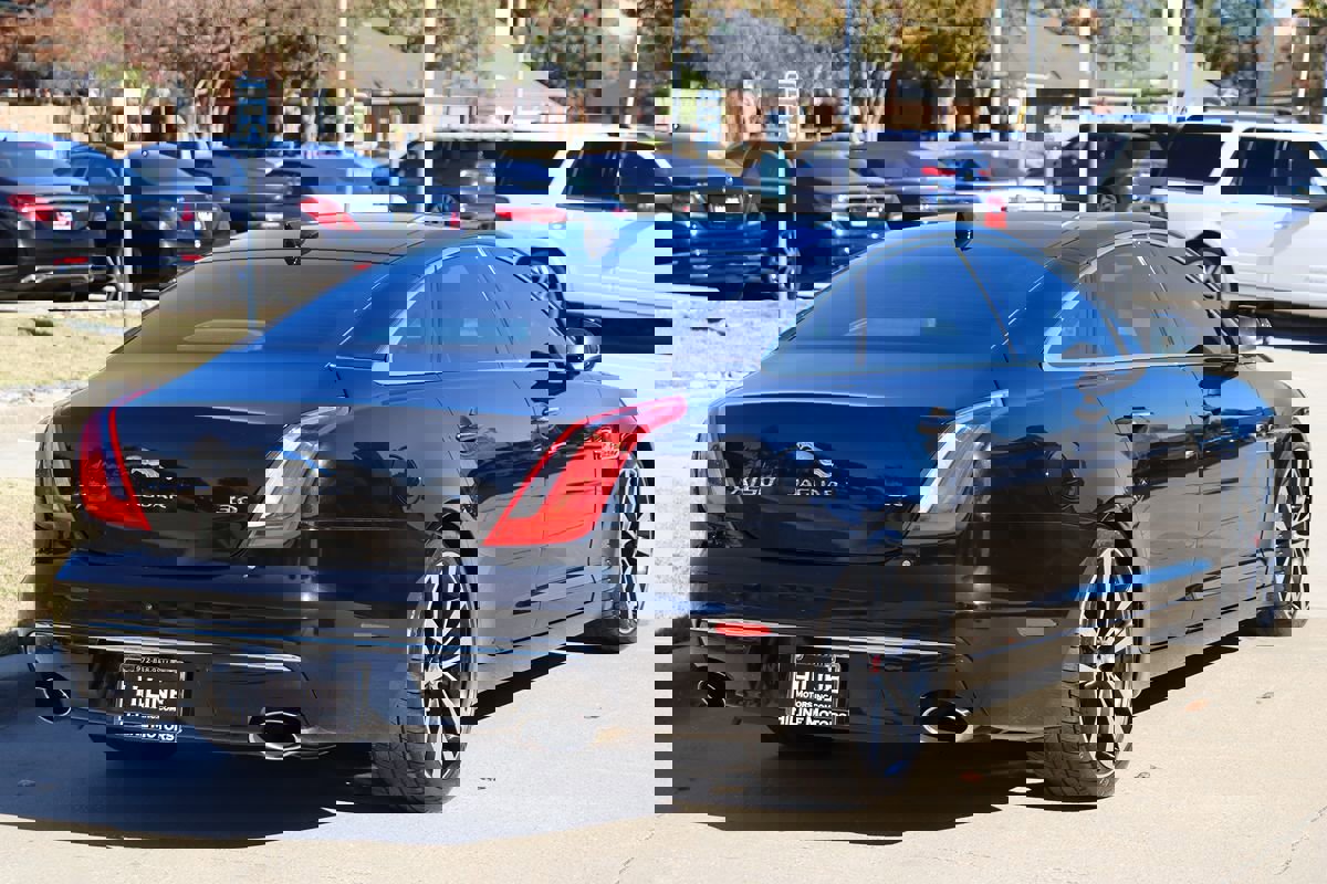 Used 2019 Jaguar XJ L Portfolio image 10