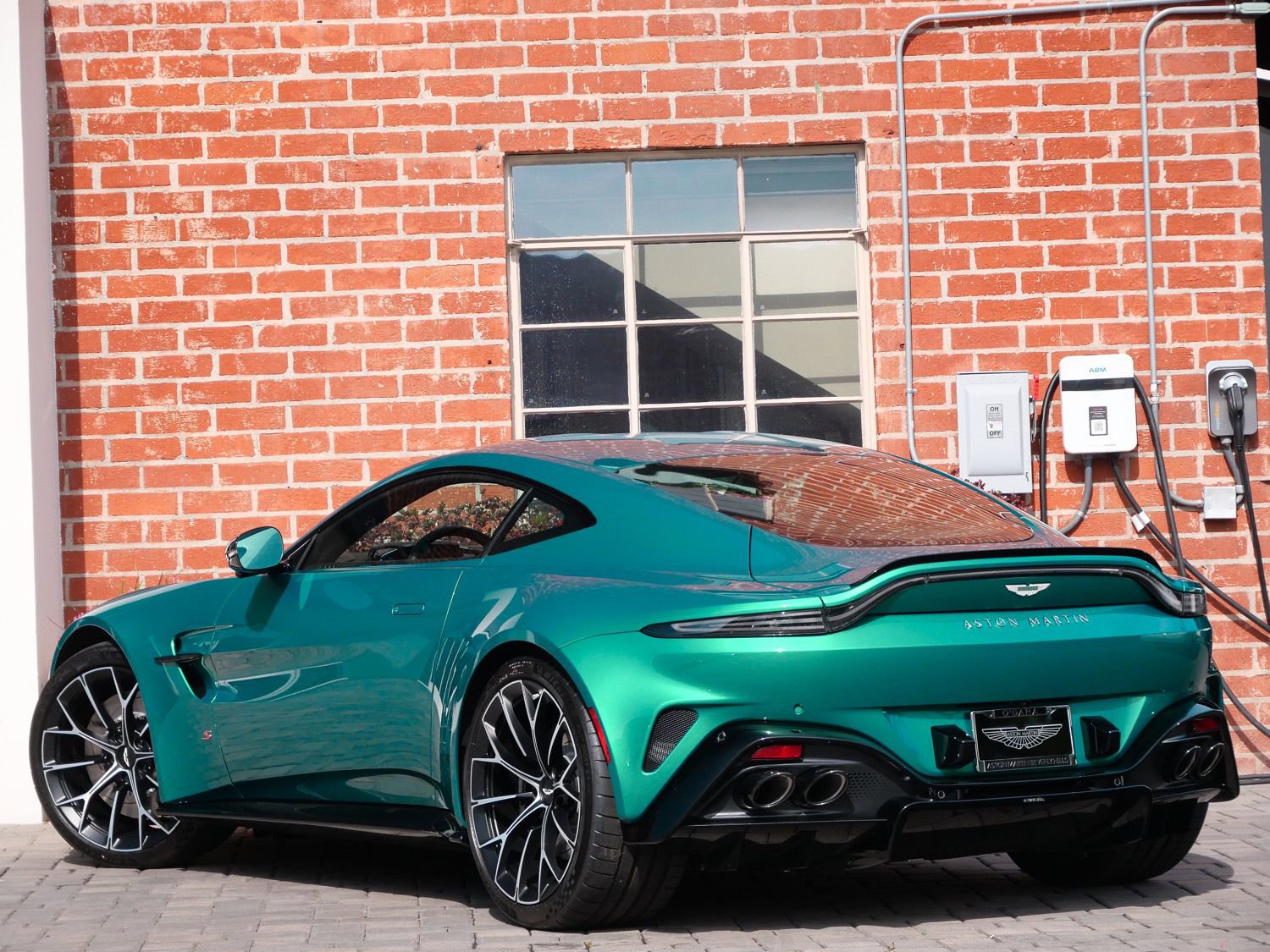 New 2026 Aston Martin V8 Vantage S RWD image 2