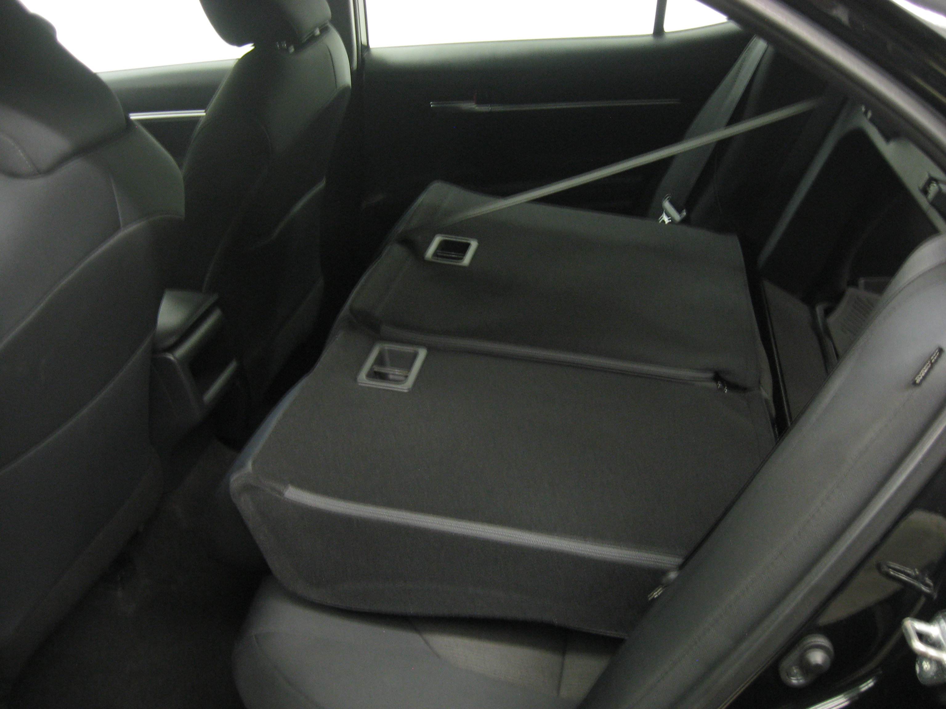 Used 2021 Toyota Camry LE image 21