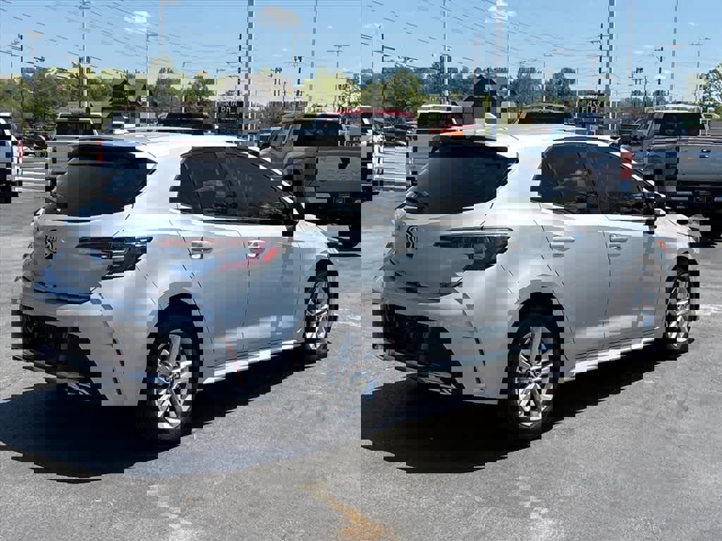 Used 2019 Toyota Corolla SE FWD image 3