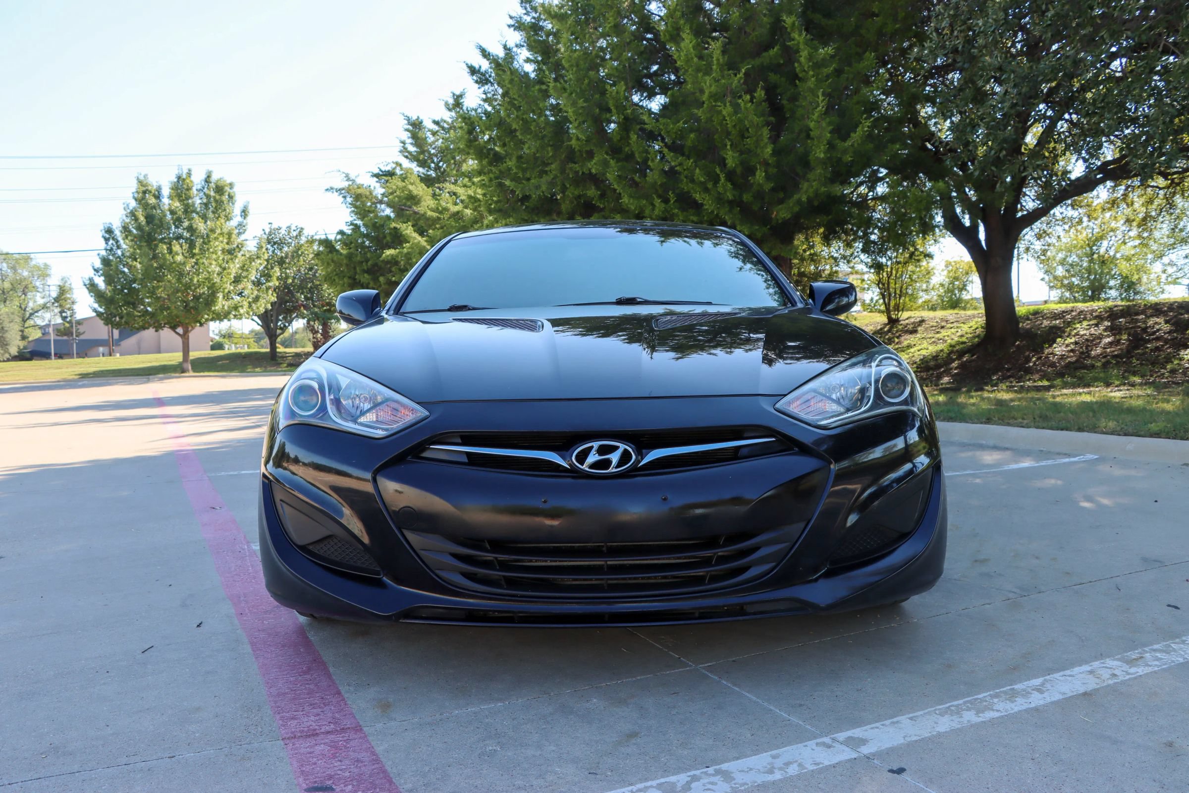 Used 2013 Hyundai Genesis 2.0T RWD image 2