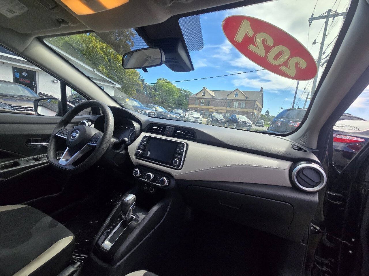 Used 2021 Nissan Versa SV FWD image 34
