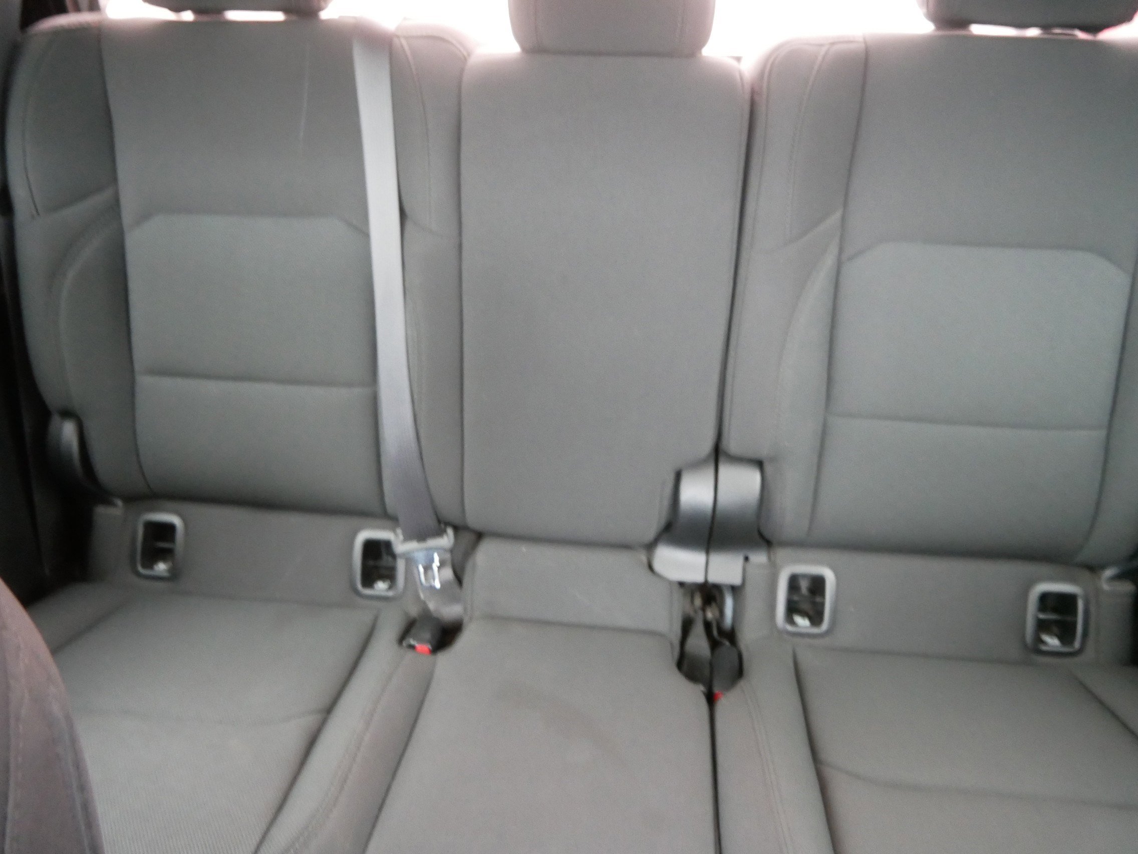 Used 2022 Jeep Gladiator Overland w/ Cold Weather Group image 13