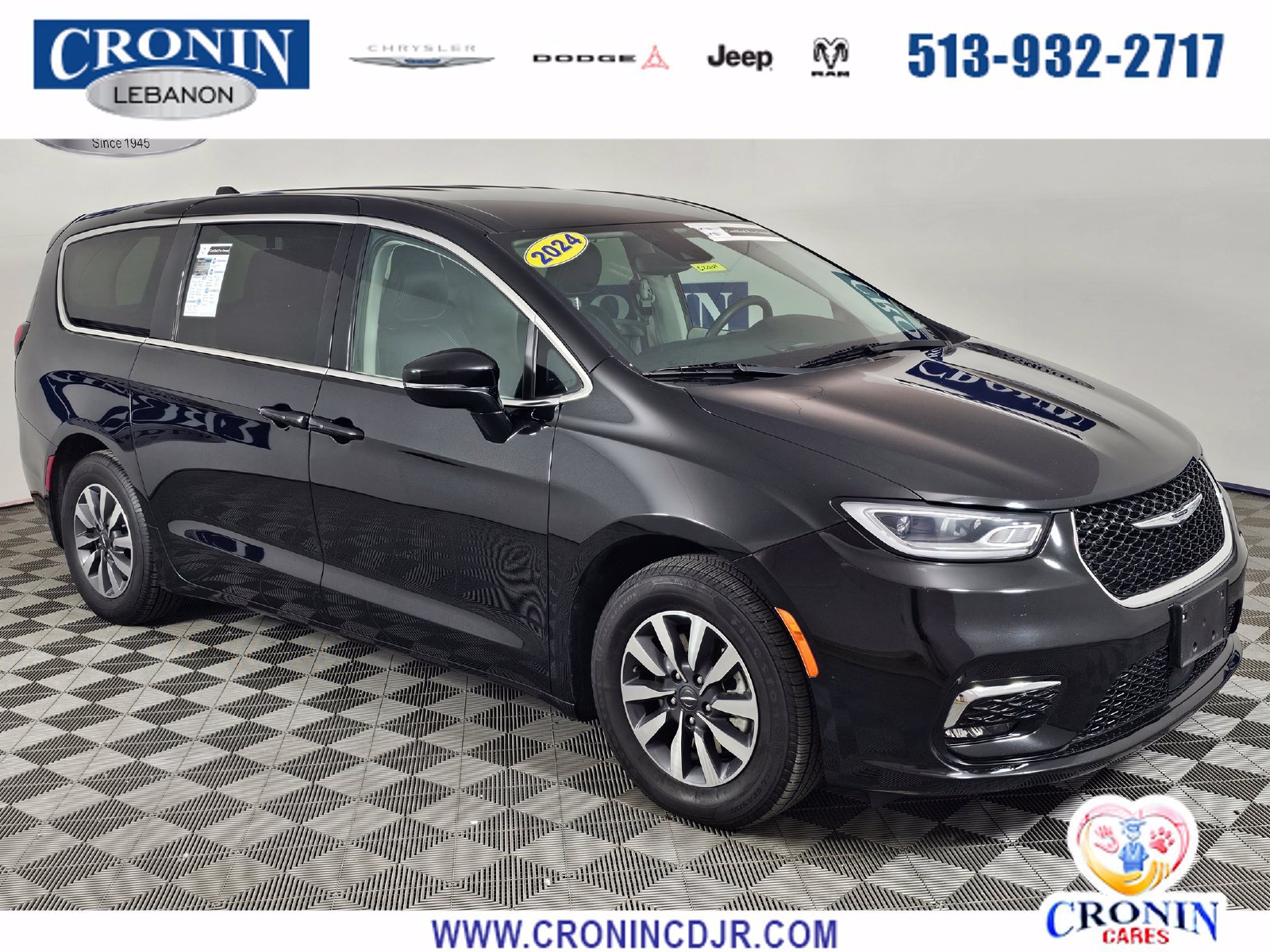 Used 2024 Chrysler Pacifica Limited