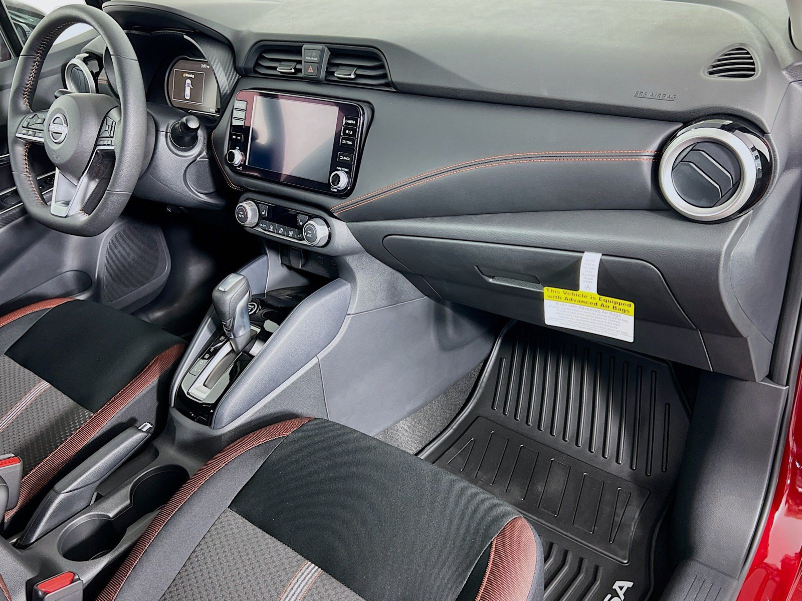 New 2025 Nissan Versa SR w/ Trunk Package FWD image 20