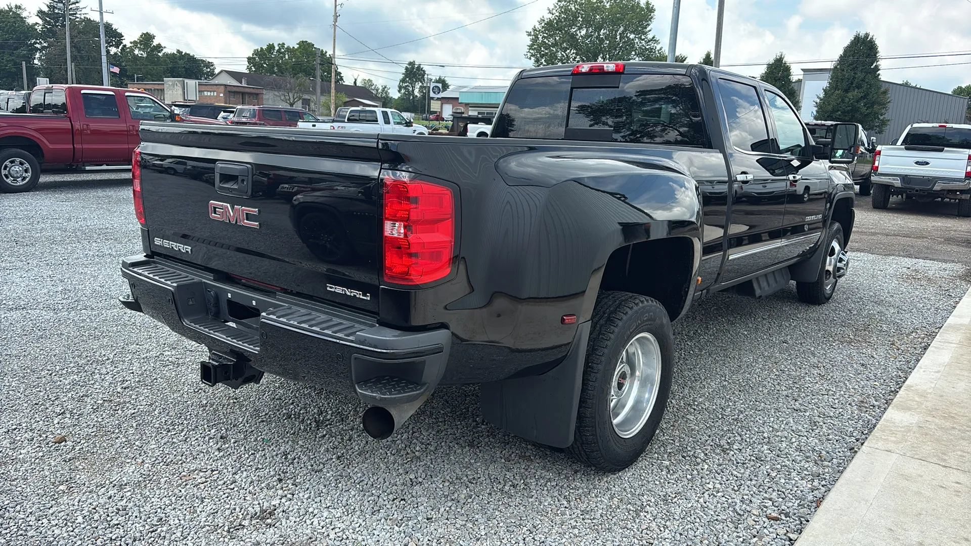 Used 2019 GMC Sierra 3500 Denali AWD/4WD image 8