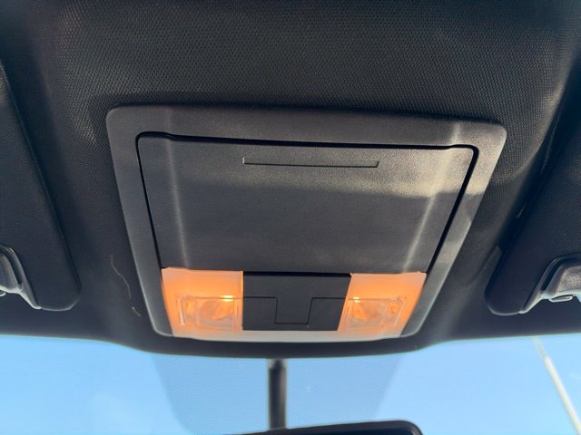 Used 2019 Ford Explorer XLT w/ Equipment Group 201A AWD/4WD image 24