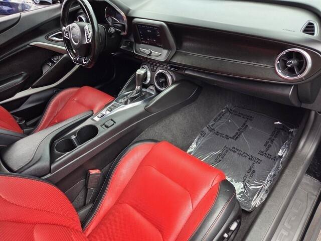 Used 2020 Chevrolet Camaro LT RWD image 19