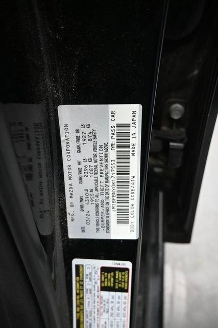 Used 2024 MAZDA MAZDA3 Hatchback w/ Appearance Package image 11