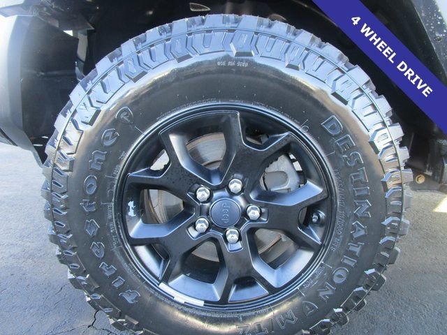 Used 2020 Jeep Wrangler Unlimited Willys image 2