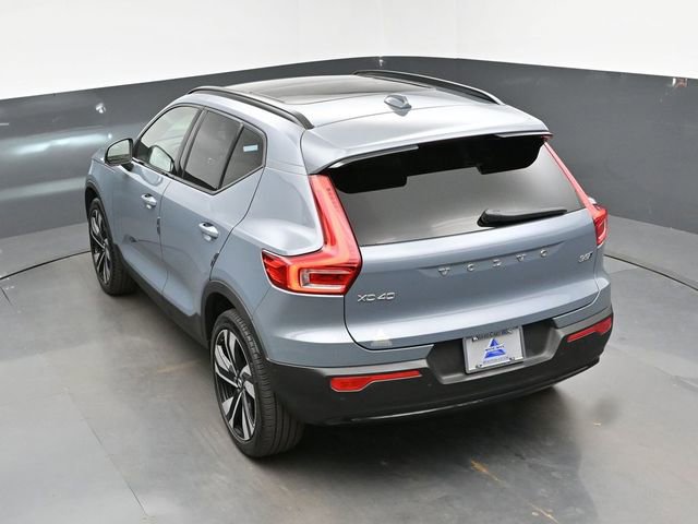 Used 2023 Volvo XC40 B5 Plus w/ Protection Package Premier AWD/4WD image 46