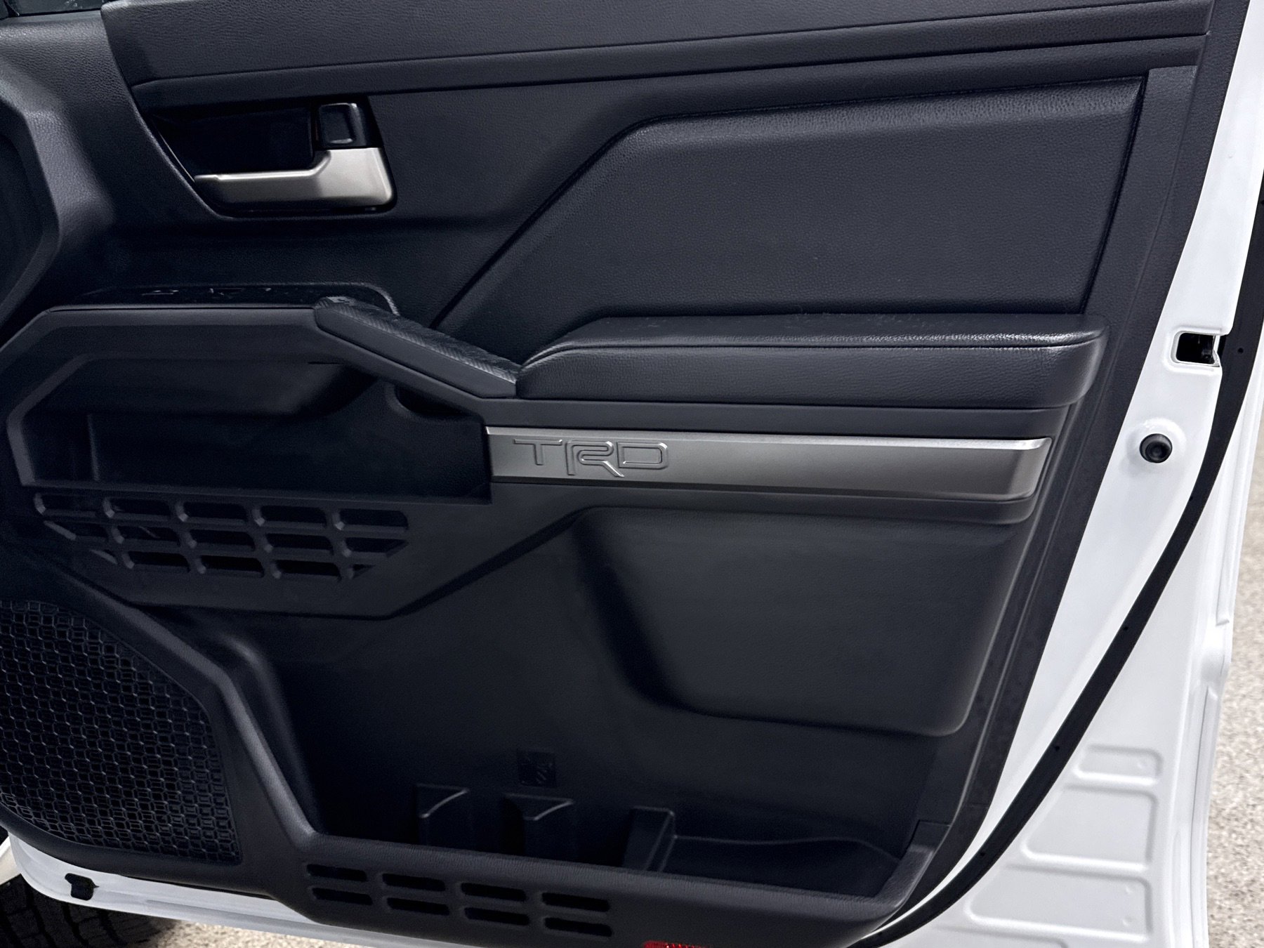 Used 2025 Toyota Tacoma SR5 image 24