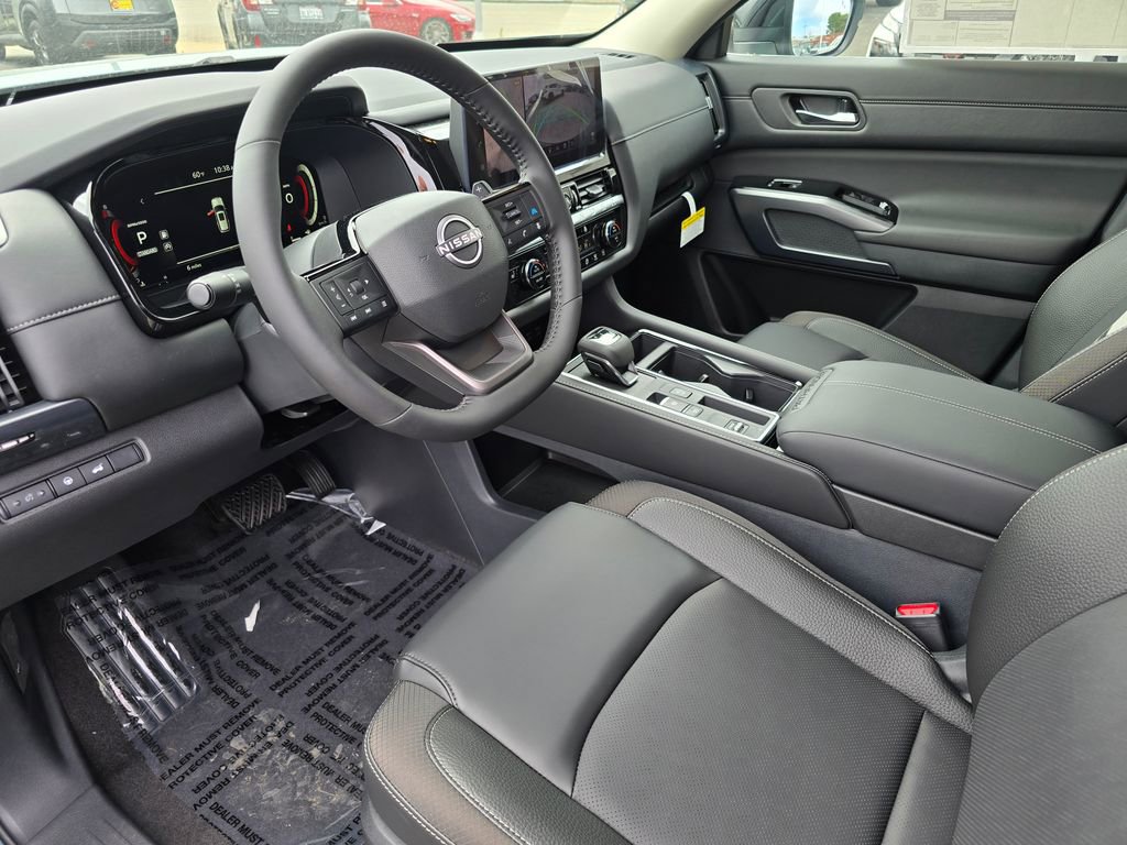 New 2026 Nissan Pathfinder SL FWD image 8