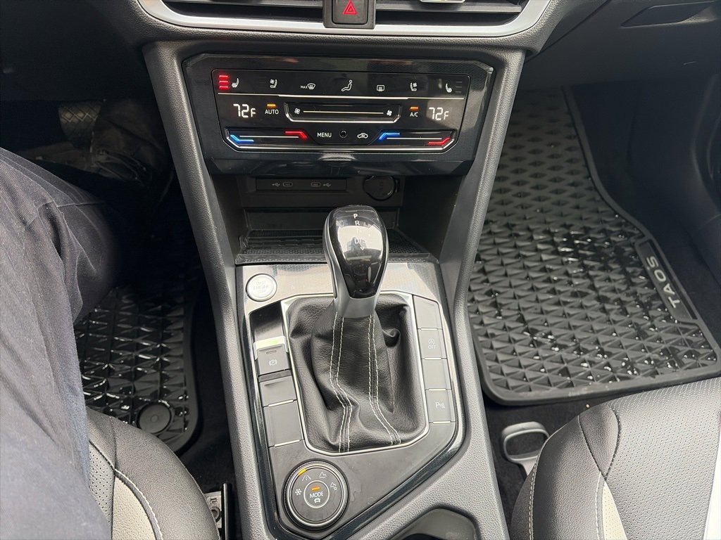 Used 2025 Volkswagen Taos SEL w/ Black Wheel Plus Package image 20