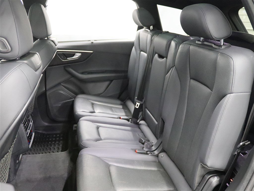 Used 2020 Audi Q7 3.0T Prestige w/ Prestige Package image 12