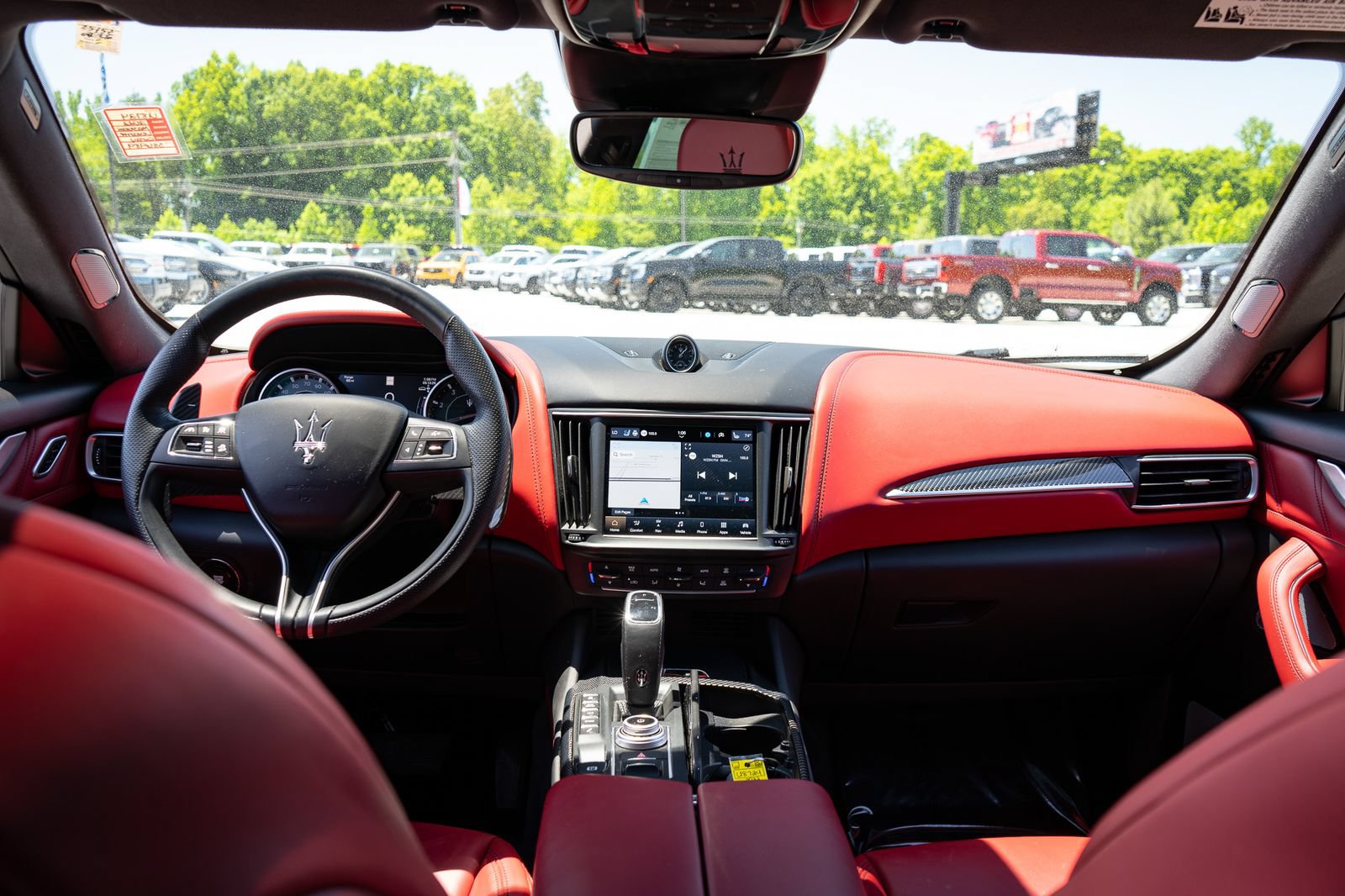 Used 2022 Maserati Levante Modena AWD/4WD image 34