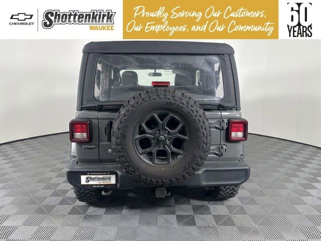 Used 2021 Jeep Wrangler Sport image 4