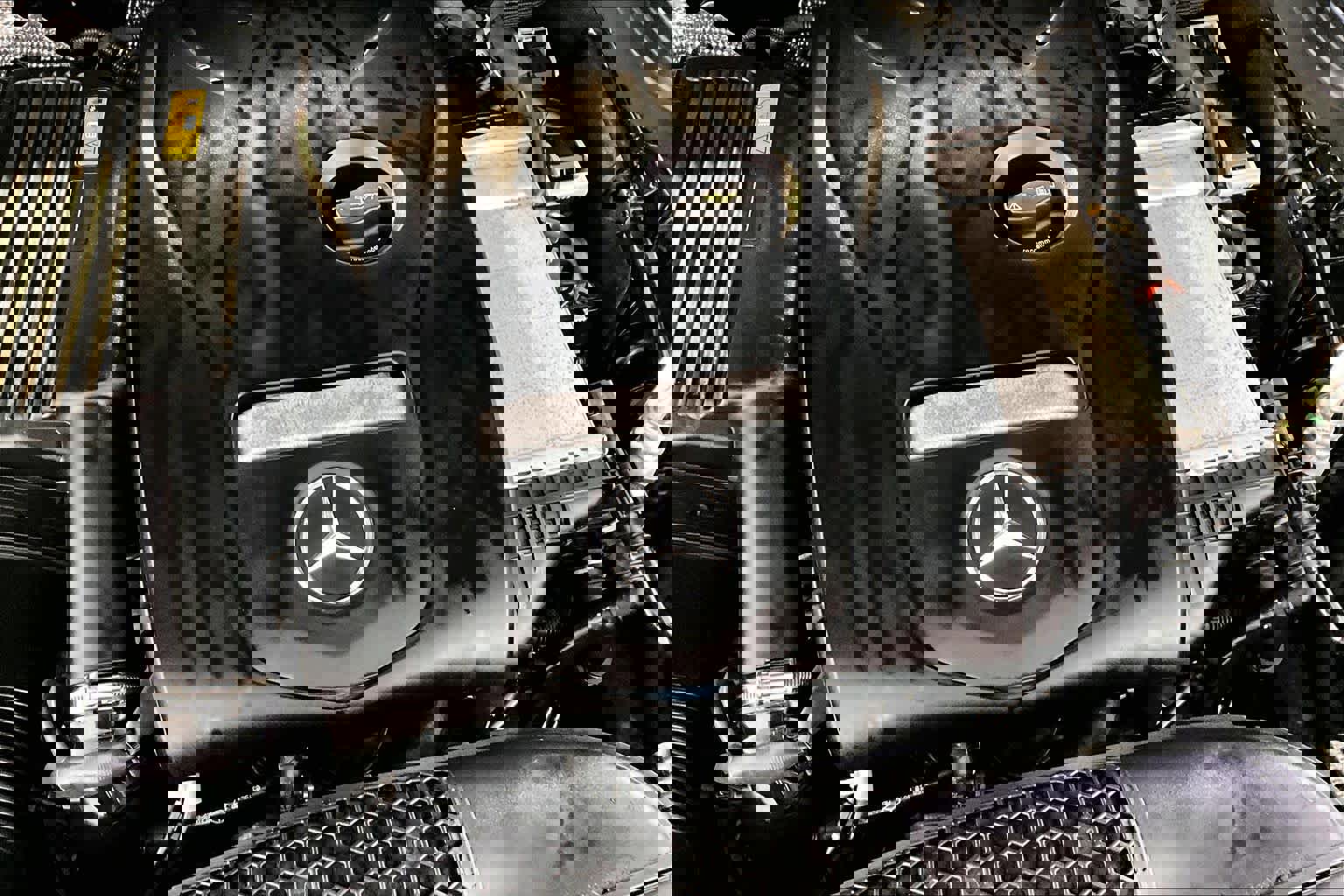 Used 2018 Mercedes-Benz GLC 300 4MATIC image 31