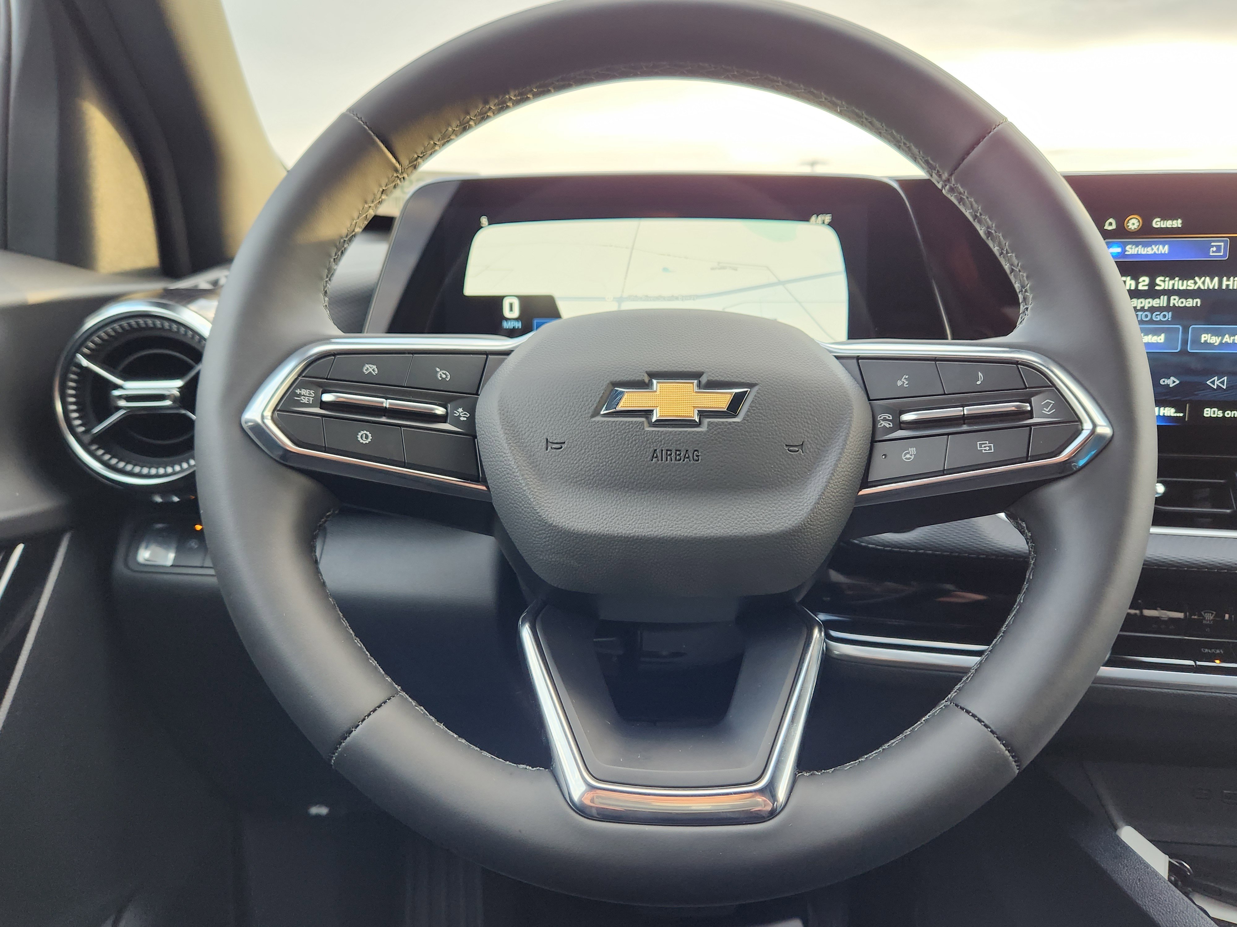 New 2026 Chevrolet Equinox LT image 14