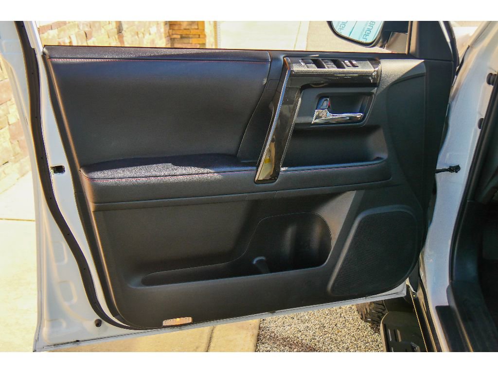 Used 2021 Toyota 4Runner TRD Off-Road Premium w/ Moonroof Package AWD/4WD image 9
