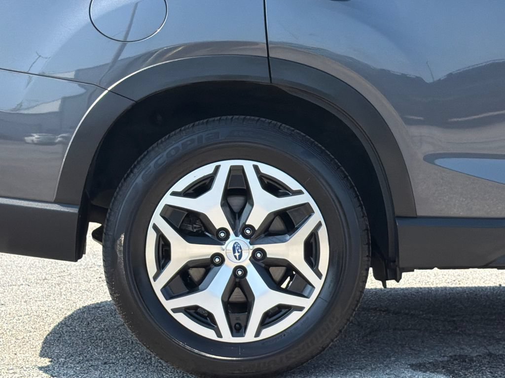 Certified 2024 Subaru Forester Premium AWD/4WD image 7