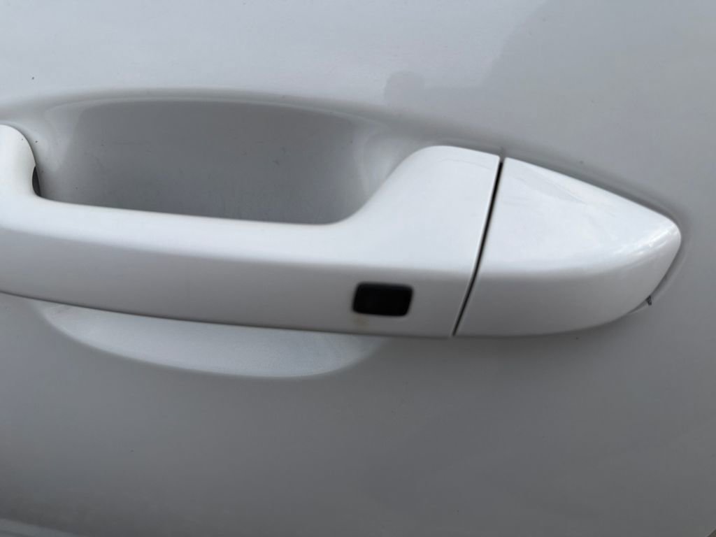 Used 2022 Kia Seltos EX image 29