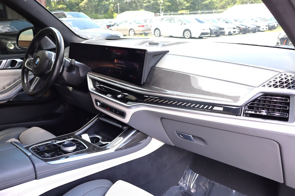 Used 2023 BMW X7 M60i w/ Executive Package AWD/4WD image 25
