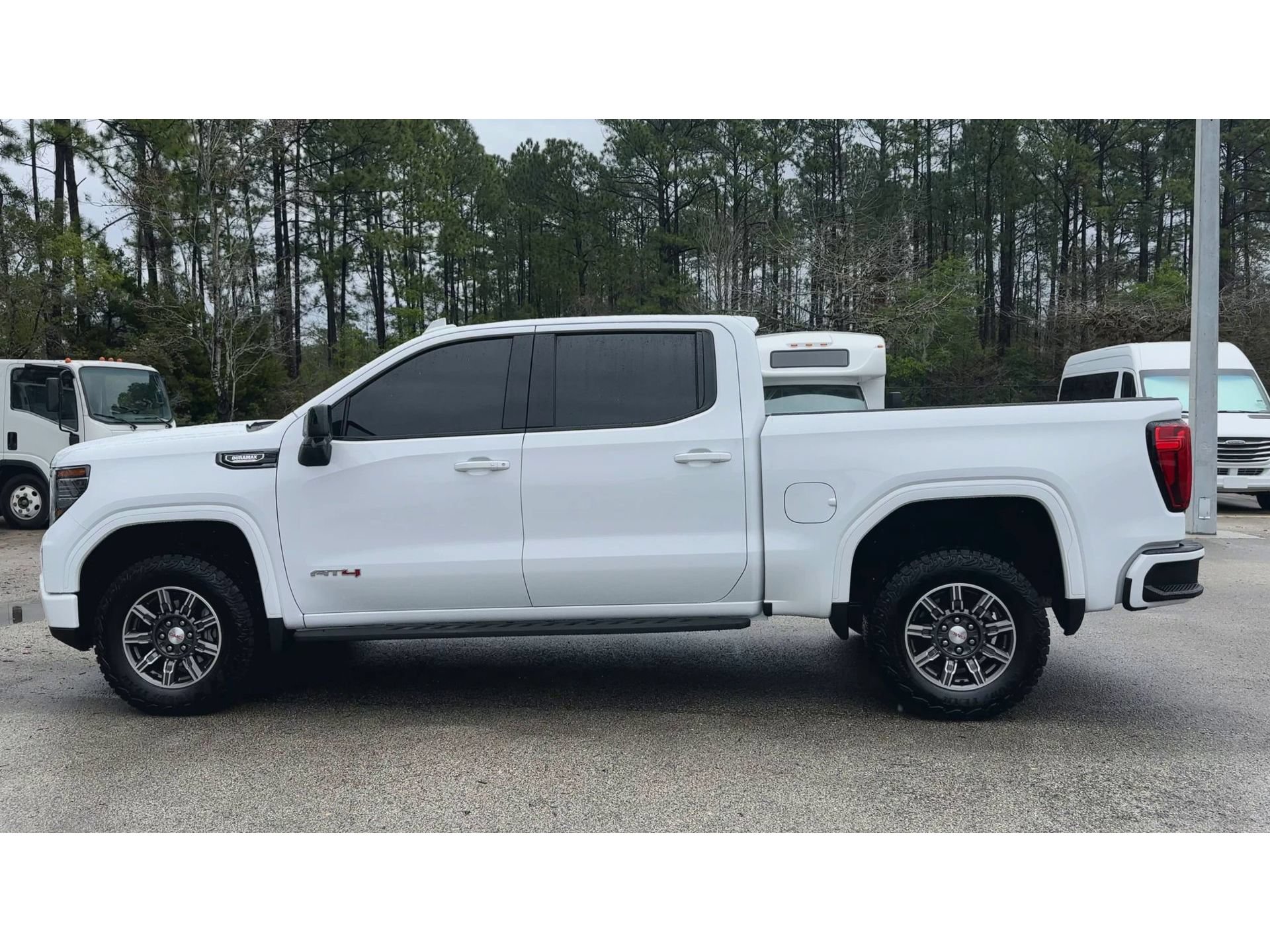 Certified 2024 GMC Sierra 1500 AT4 w/ Technology Package AWD/4WD image 6