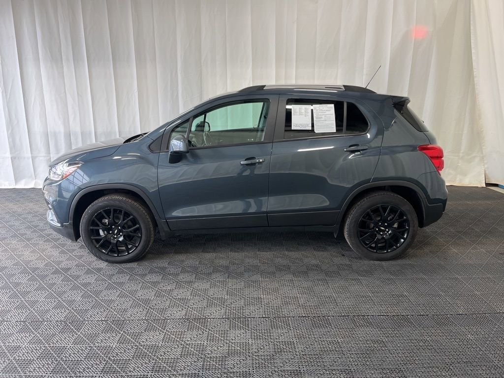 Used 2022 Chevrolet Trax LT w/ Driver Confidence Package image 28