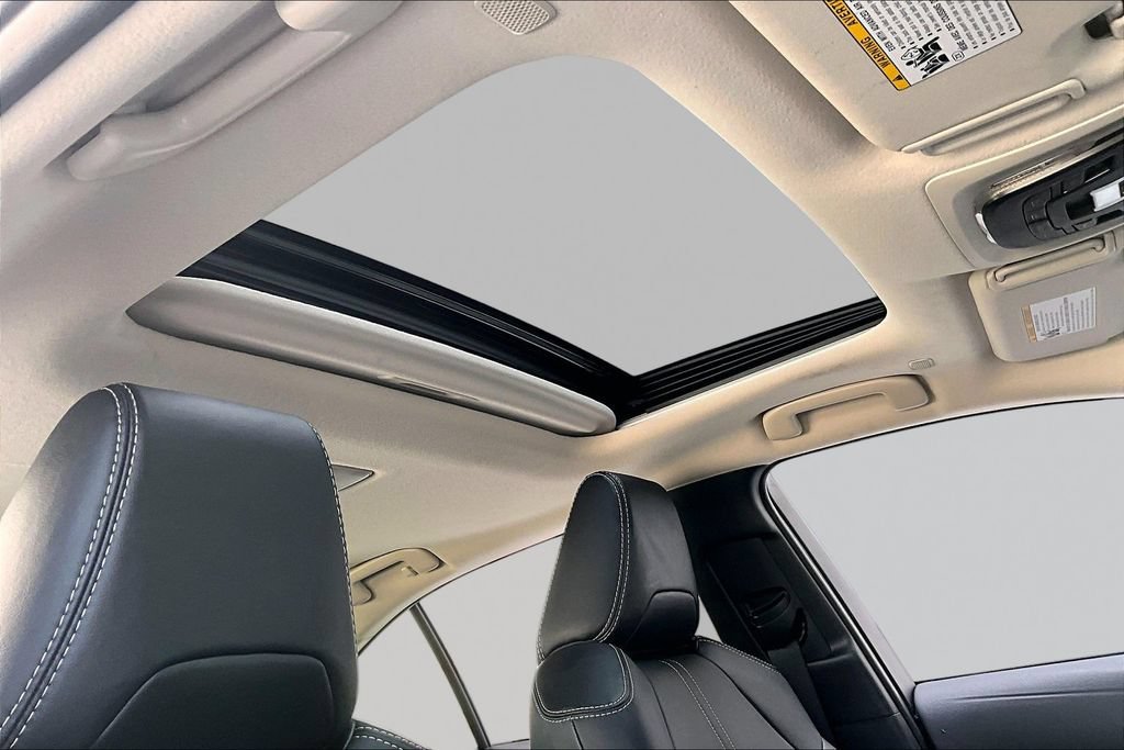 Certified 2025 Toyota Corolla XLE FWD image 30
