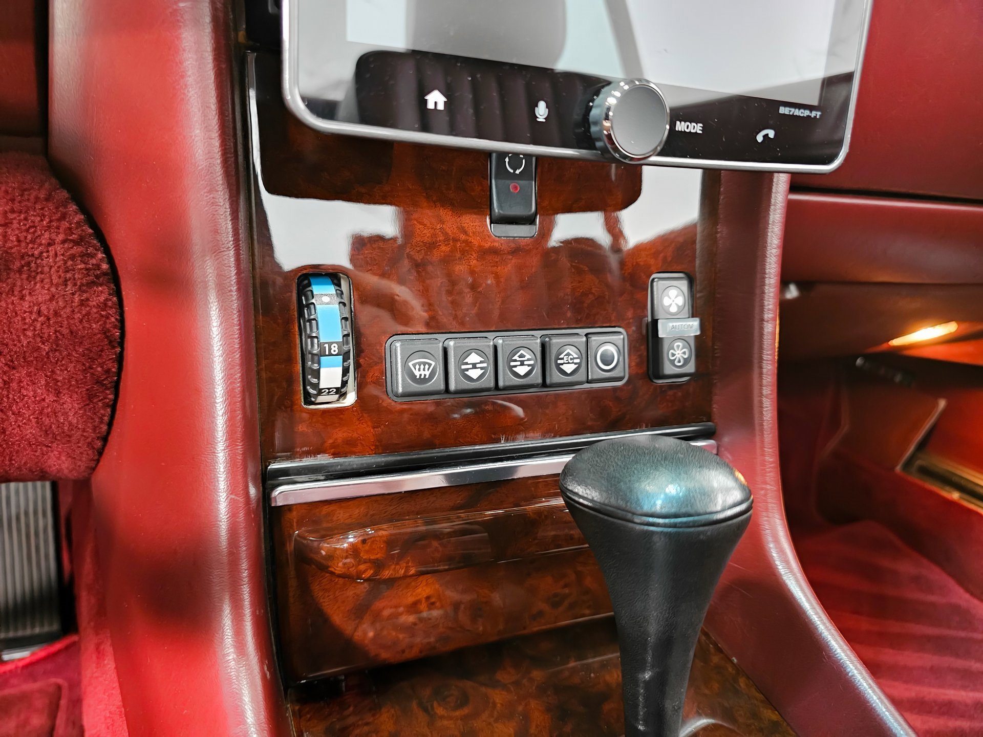 Used 1986 Mercedes-Benz 560 SL image 26