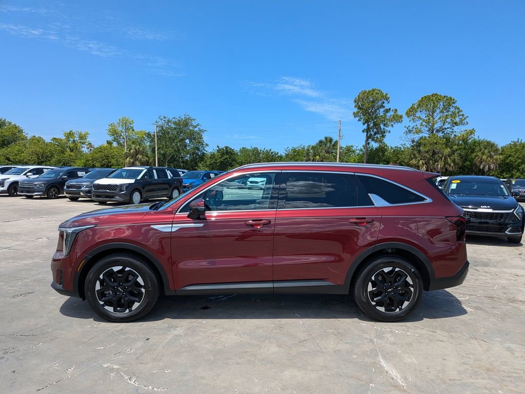Certified 2024 Kia Sorento S w/ Panoramic Sunroof Package FWD image 5