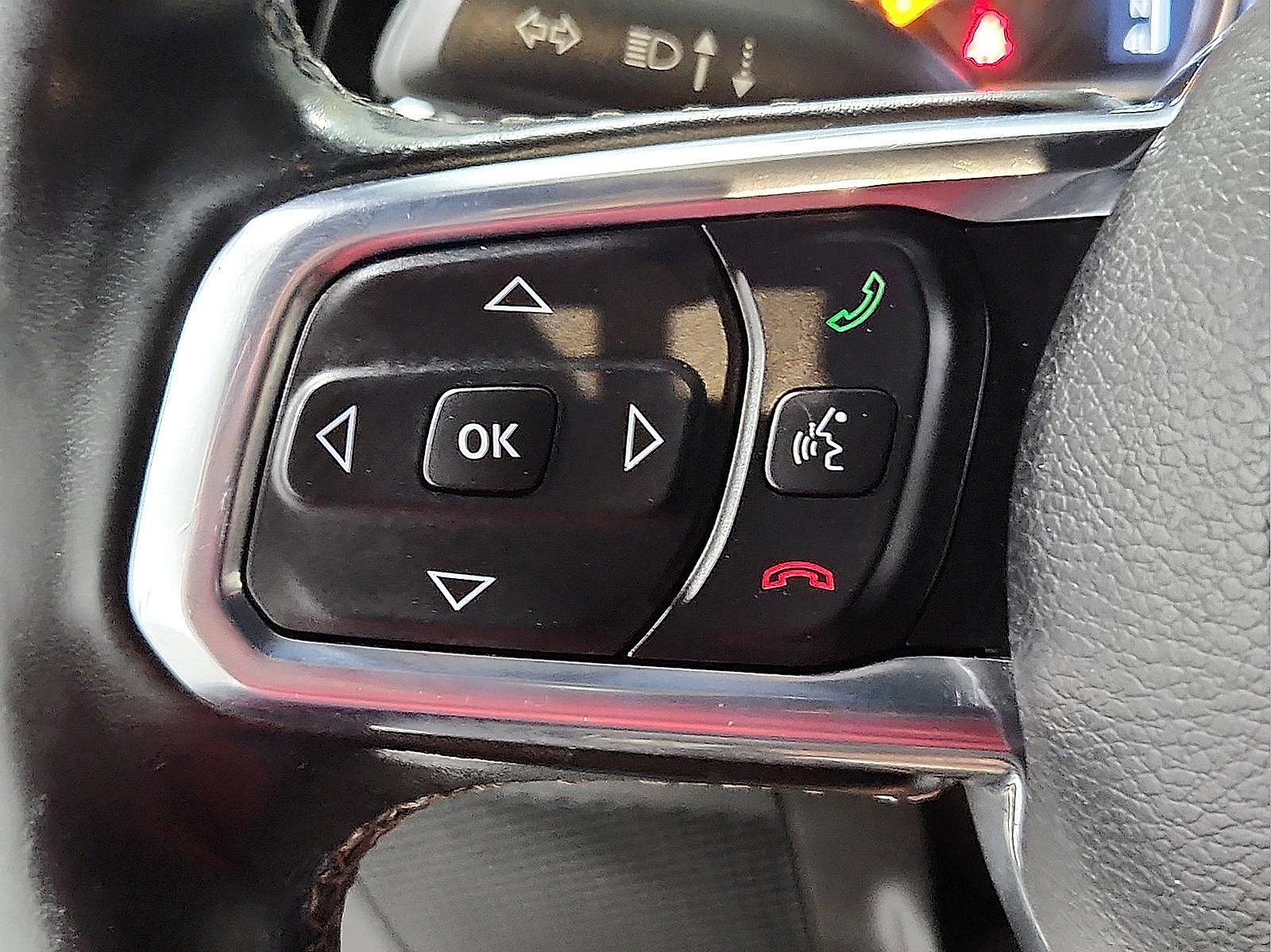 Used 2020 Jeep Gladiator Overland AWD/4WD image 19